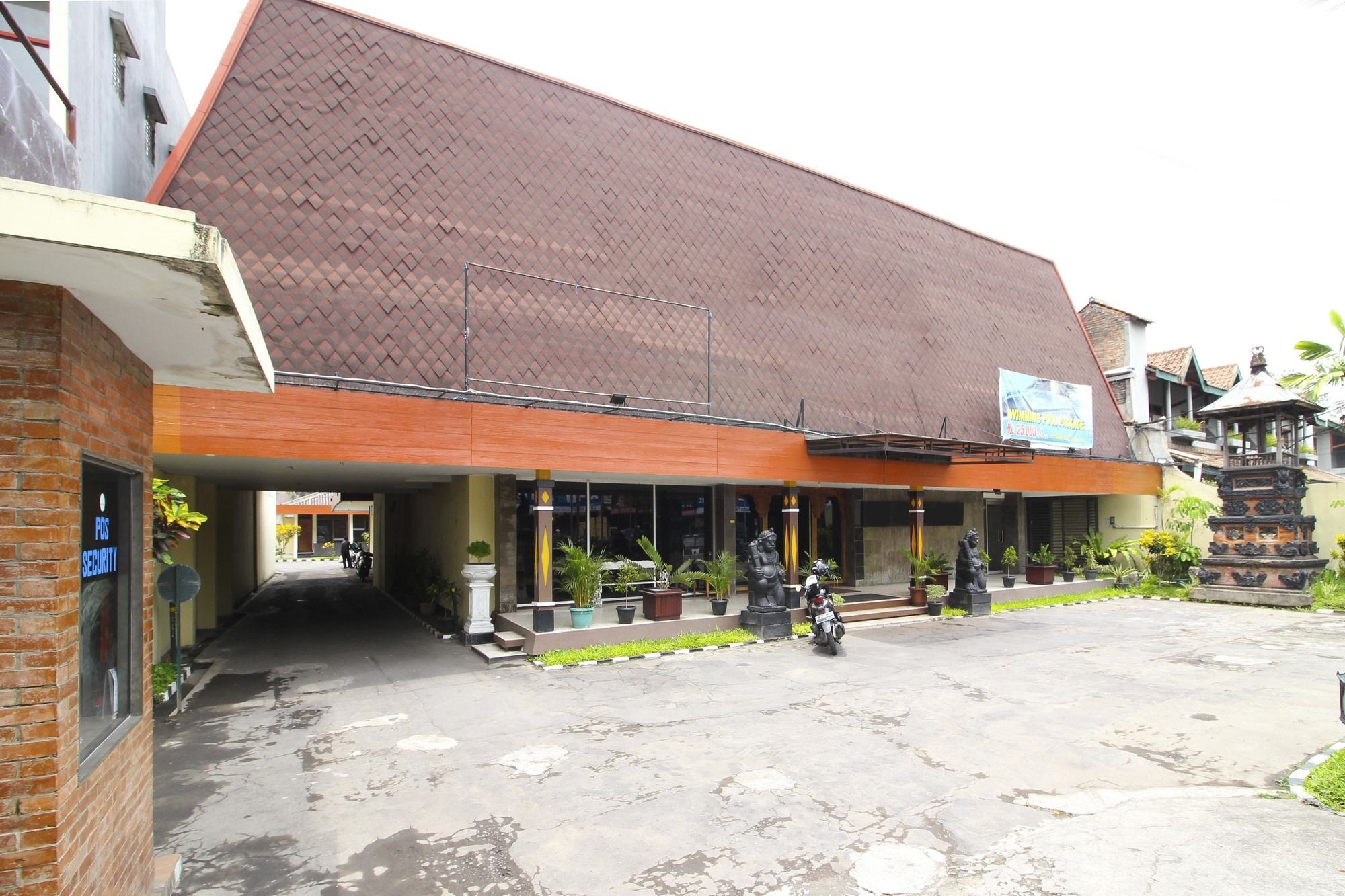 Reddoorz @ Solo Street Hotel Maguwo Exterior photo