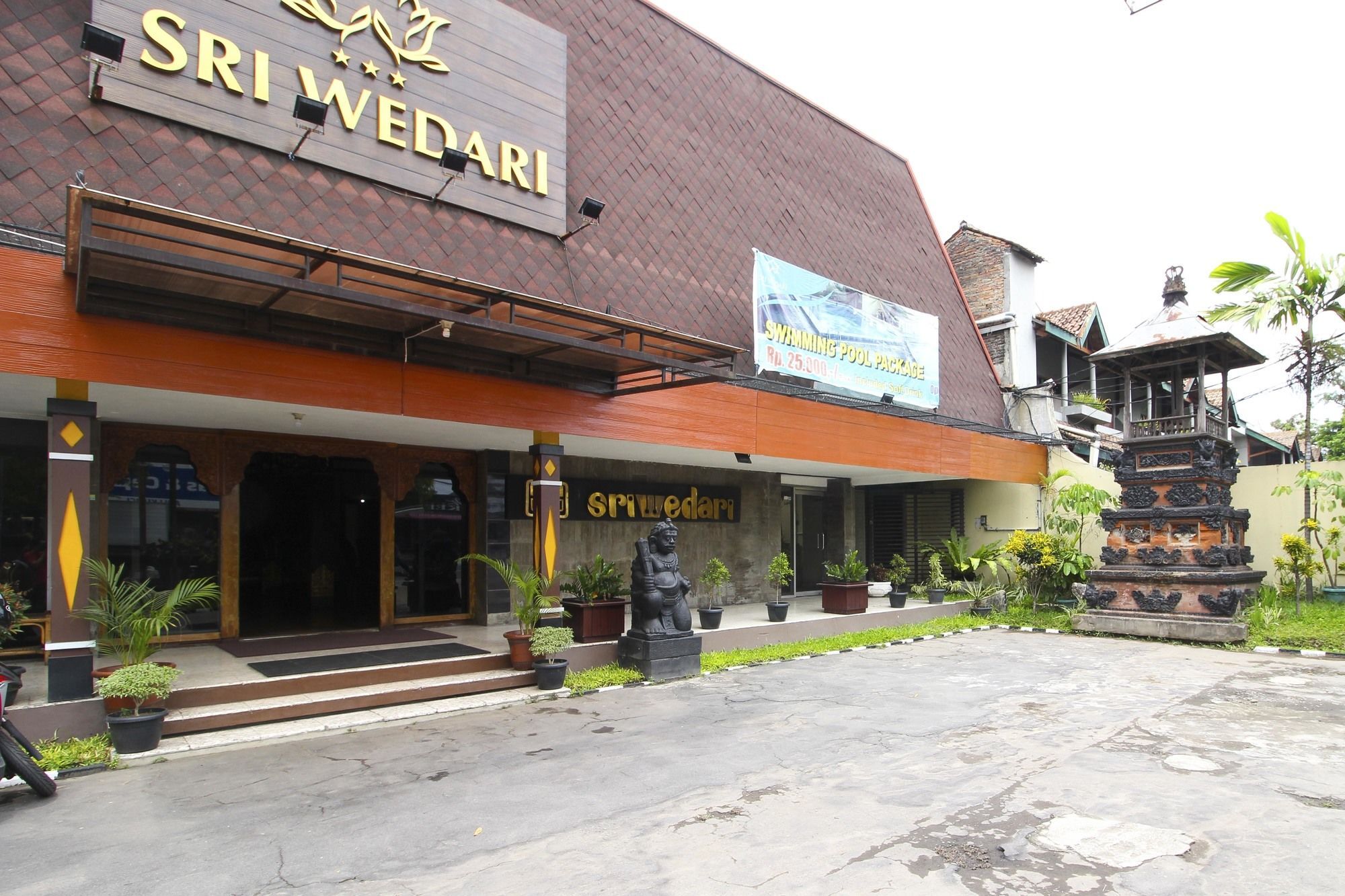 Reddoorz @ Solo Street Hotel Maguwo Exterior photo